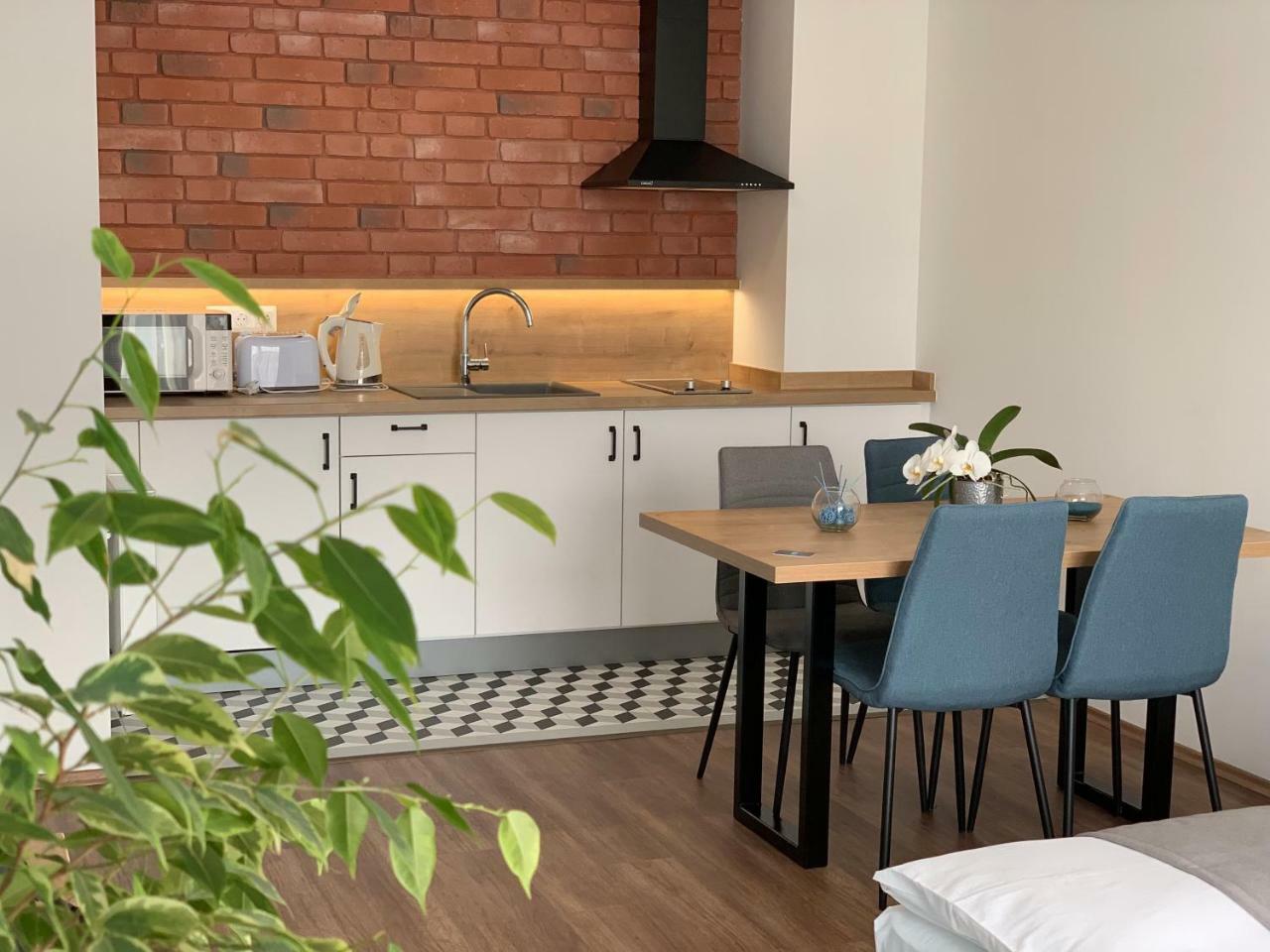 Berill Suites Sárvár Buitenkant foto