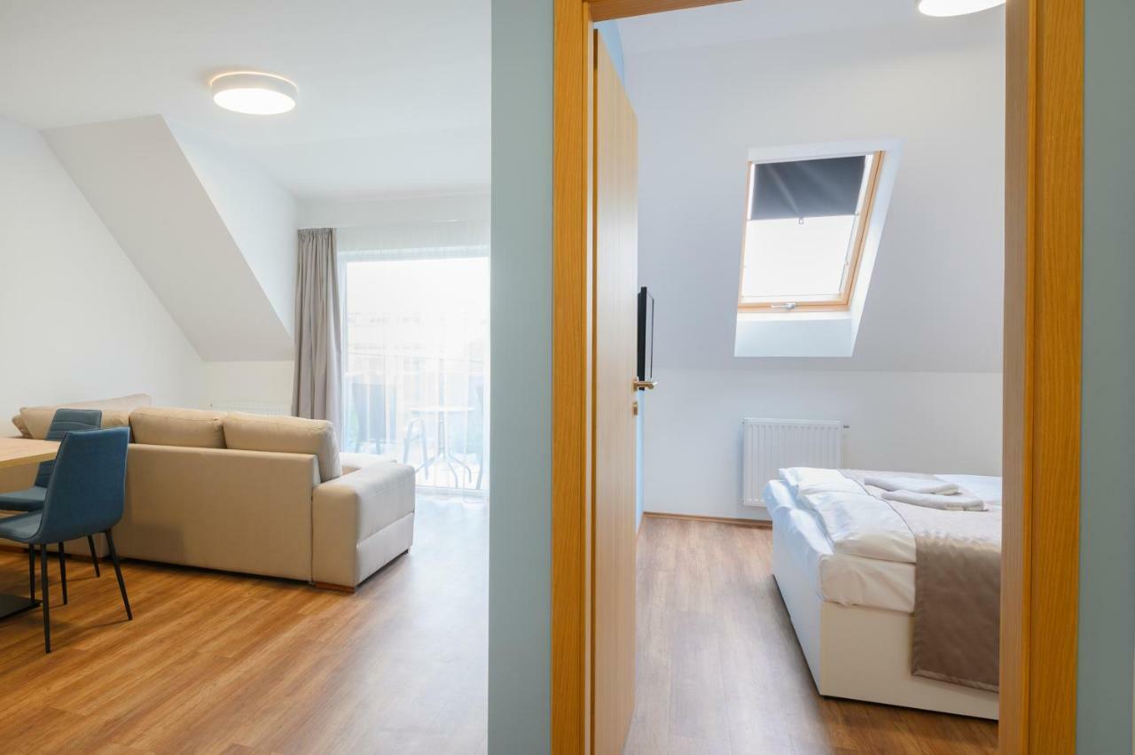 Berill Suites Sárvár Buitenkant foto